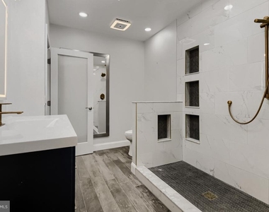 715 S Curley Street - Photo Thumbnail 12