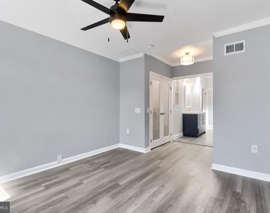 715 S Curley Street - Photo Thumbnail 15