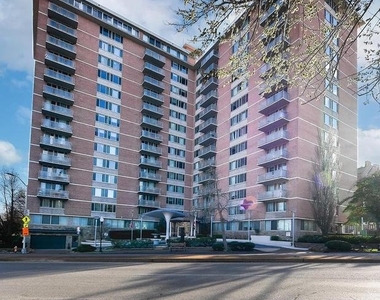 1 E University Parkway - Photo Thumbnail 17