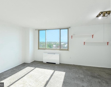 1 E University Parkway - Photo Thumbnail 13