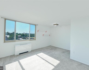 1 E University Parkway - Photo Thumbnail 9