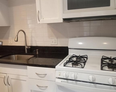 826 W Lombard Street - Photo Thumbnail 8