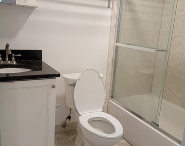 826 W Lombard Street - Photo Thumbnail 1