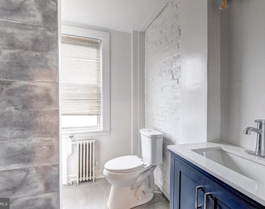 3301 Foster Avenue - Photo Thumbnail 6