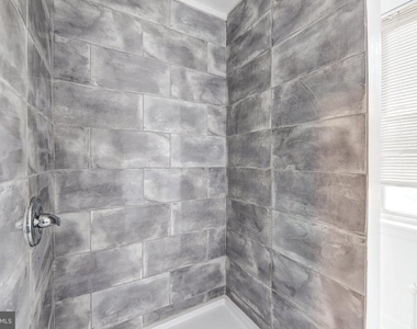 3301 Foster Avenue - Photo Thumbnail 7