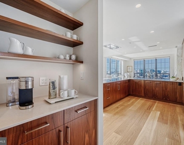 1200 Steuart Street - Photo Thumbnail 15