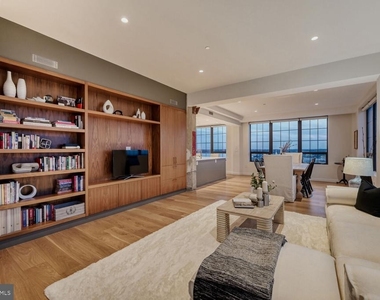 1200 Steuart Street - Photo Thumbnail 12