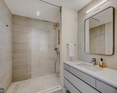 1200 Steuart Street - Photo Thumbnail 25