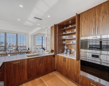 1200 Steuart Street - Photo Thumbnail 5