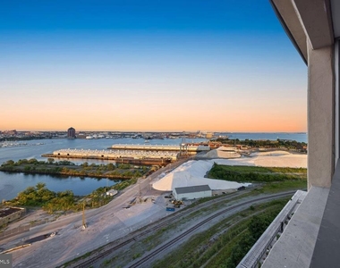 1200 Steuart Street - Photo Thumbnail 33