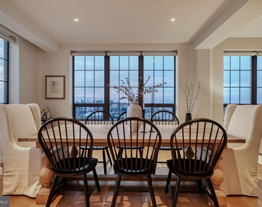 1200 Steuart Street - Photo Thumbnail 8