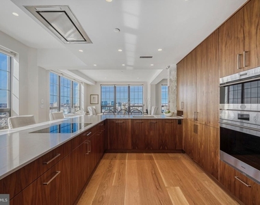 1200 Steuart Street - Photo Thumbnail 6
