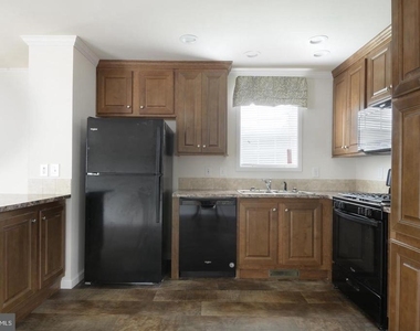 36 Riverview Drive - Photo Thumbnail 4