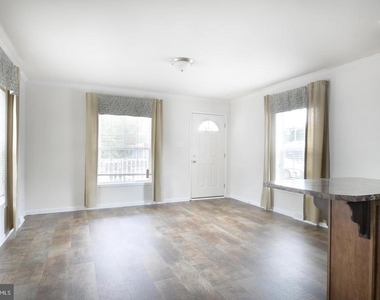 36 Riverview Drive - Photo Thumbnail 5