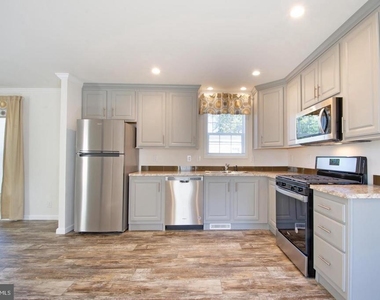 110 Carnation Drive - Photo Thumbnail 8