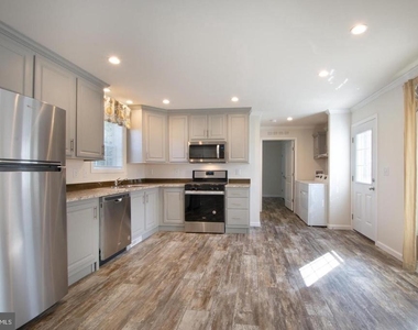 110 Carnation Drive - Photo Thumbnail 6
