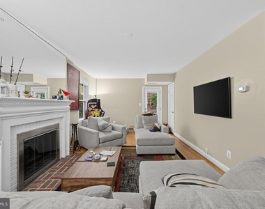 1671 Webster Street Ne - Photo Thumbnail 8