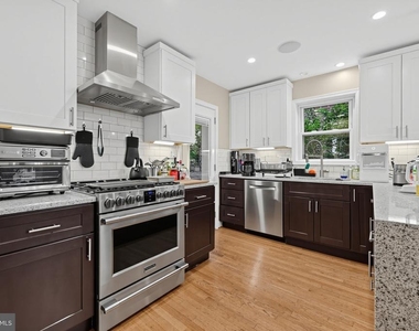 1671 Webster Street Ne - Photo Thumbnail 2