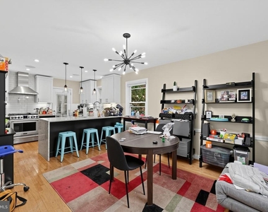 1671 Webster Street Ne - Photo Thumbnail 6