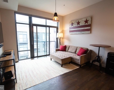 525 Water Street Sw - Photo Thumbnail 1