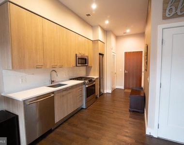 525 Water Street Sw - Photo Thumbnail 4