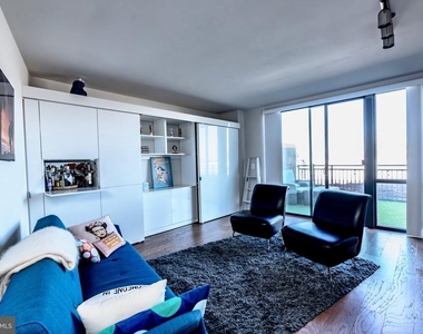 50 Florida Avenue Ne - Photo Thumbnail 3