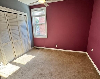 5404 James Place Ne - Photo Thumbnail 6