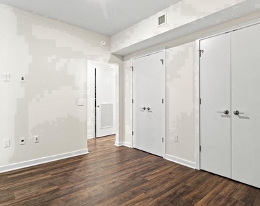 4000 Wisconsin Avenue Nw - Photo Thumbnail 4