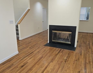 706 10th Street Ne - Photo Thumbnail 2