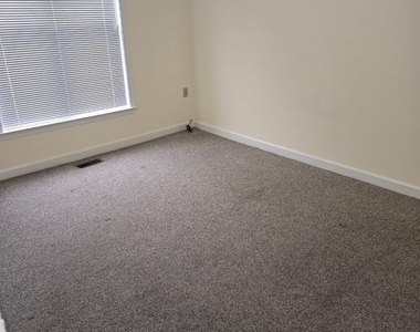 706 10th Street Ne - Photo Thumbnail 14