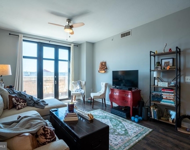 400 Massachusetts Avenue Nw - Photo Thumbnail 9