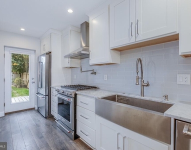 435 Ridge Street Nw - Photo Thumbnail 11