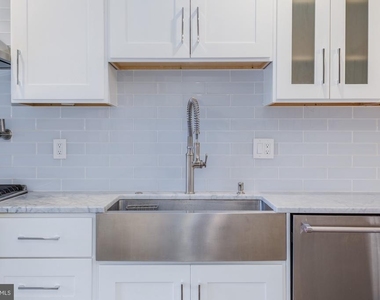 435 Ridge Street Nw - Photo Thumbnail 10