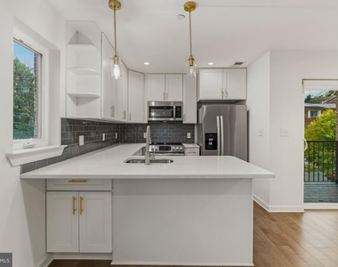 4442 B Street Se - Photo Thumbnail 4