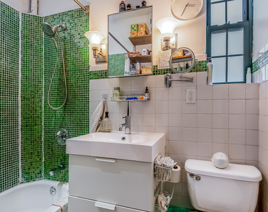 552 Lincoln Pl - Photo Thumbnail 5