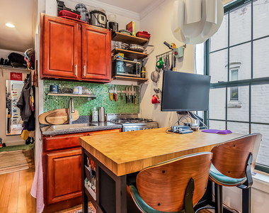 552 Lincoln Pl - Photo Thumbnail 4