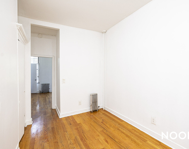 369 Menahan St - Photo Thumbnail 12