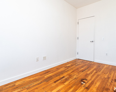 184 Noll St - Photo Thumbnail 6