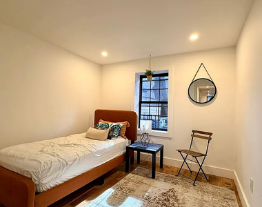 22 Patchen Ave - Photo Thumbnail 8