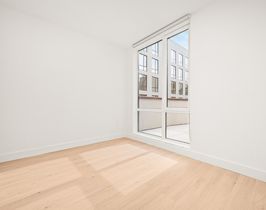 733 Lincoln Pl - Photo Thumbnail 10