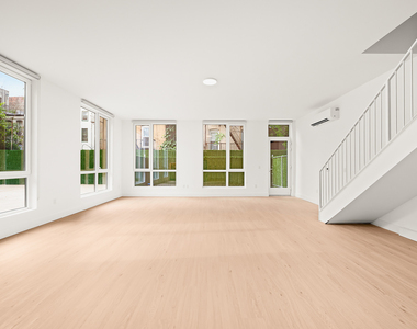 733 Lincoln Pl - Photo Thumbnail 3