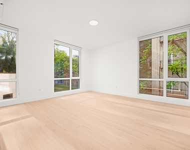 733 Lincoln Pl - Photo Thumbnail 8