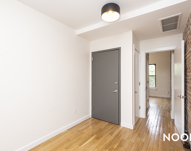 417 Suydam St - Photo Thumbnail 13