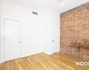 417 Suydam St - Photo Thumbnail 6
