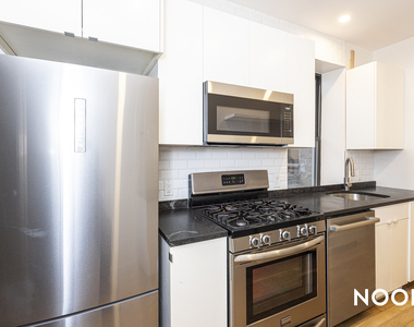 417 Suydam St - Photo Thumbnail 10