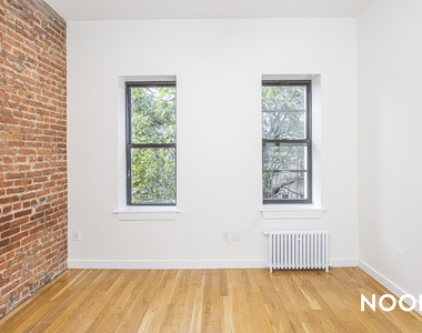 417 Suydam St - Photo Thumbnail 5