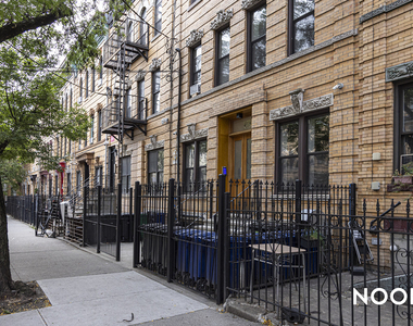 417 Suydam St - Photo Thumbnail 4