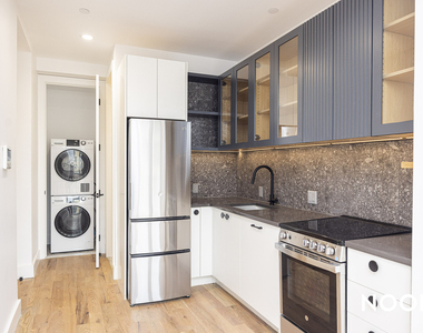 228 N 7th St - Photo Thumbnail 6