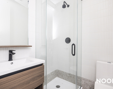 228 N 7th St - Photo Thumbnail 1