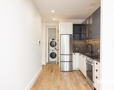 228 N 7th St - Photo Thumbnail 5